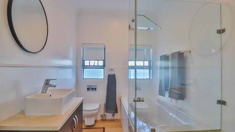 To Let 6 Bedroom Property for Rent in Pinnacle Point Golf Estate Western Cape